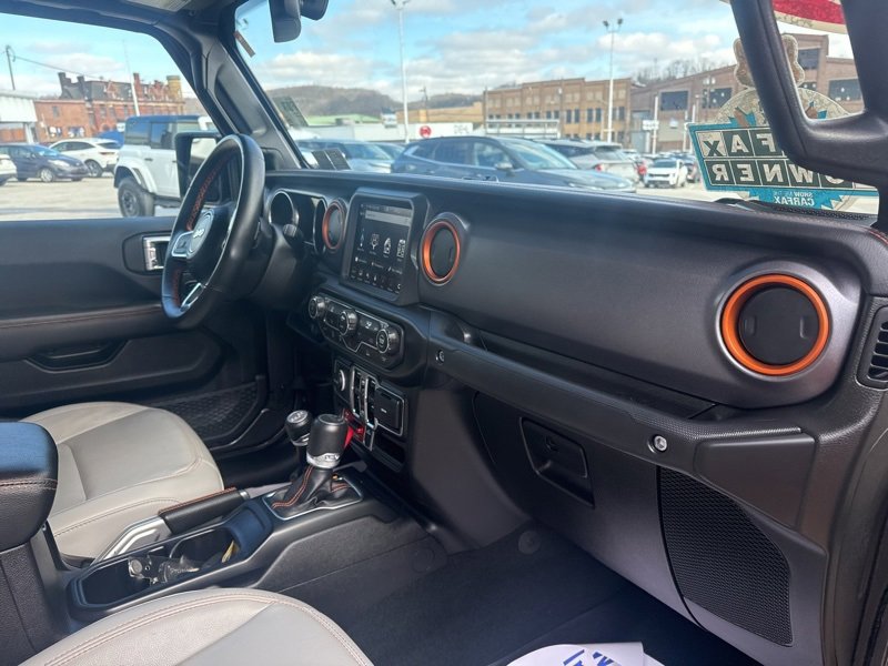 Used 2022 Jeep Gladiator Mojave w/ LED Lighting Group image 16