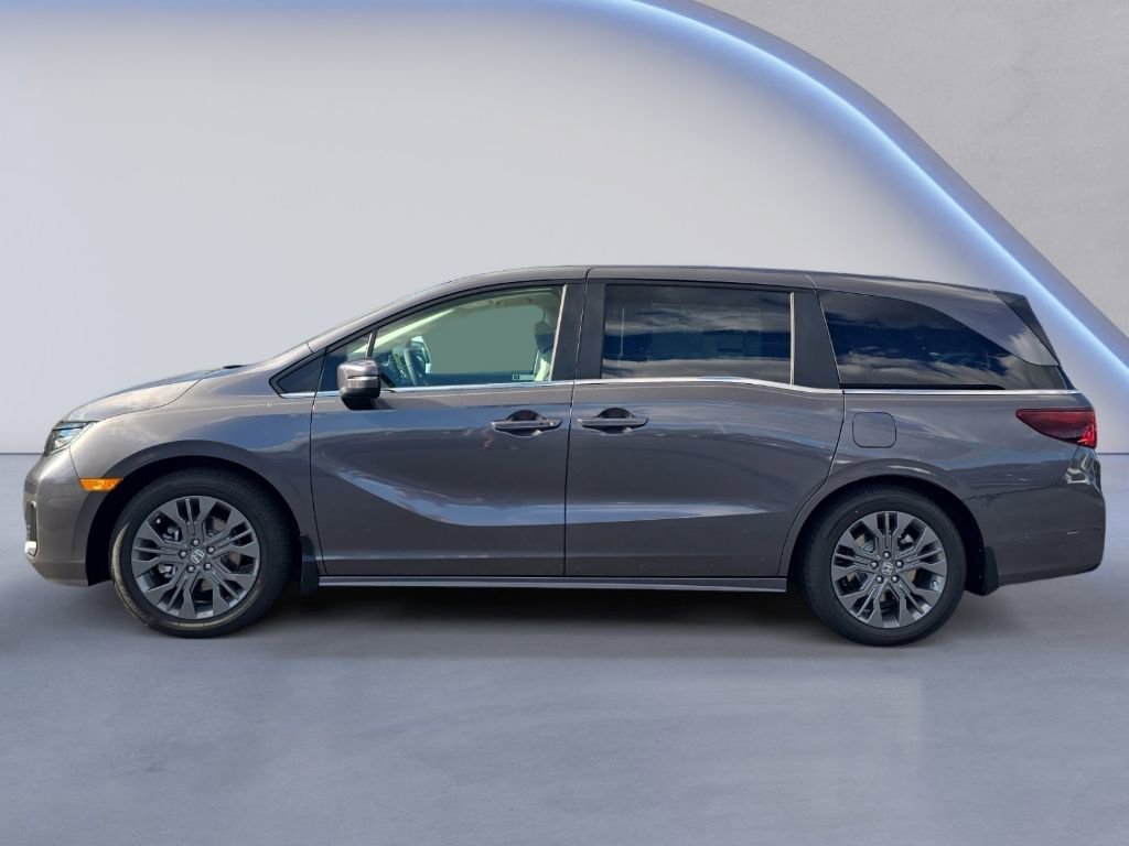 New 2026 Honda Odyssey Touring image 3