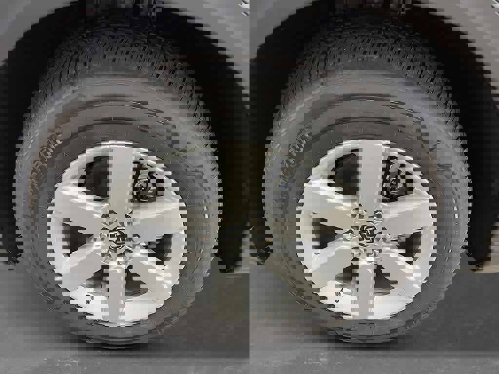 New 2025 Honda Prologue EX image 11