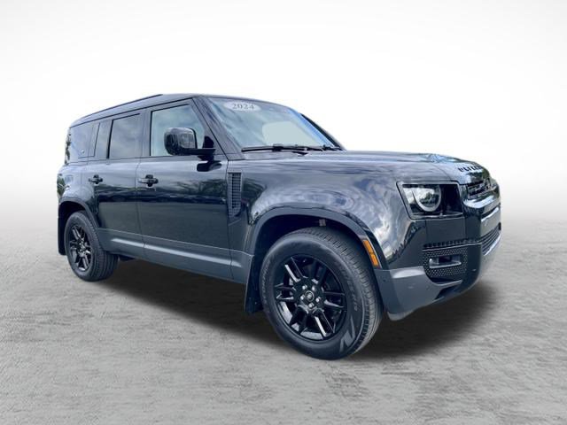 Used 2024 Land Rover Defender 110 S image 3