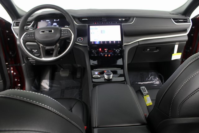 New 2025 Jeep Grand Cherokee L Limited w/ Black Appearance Package image 10
