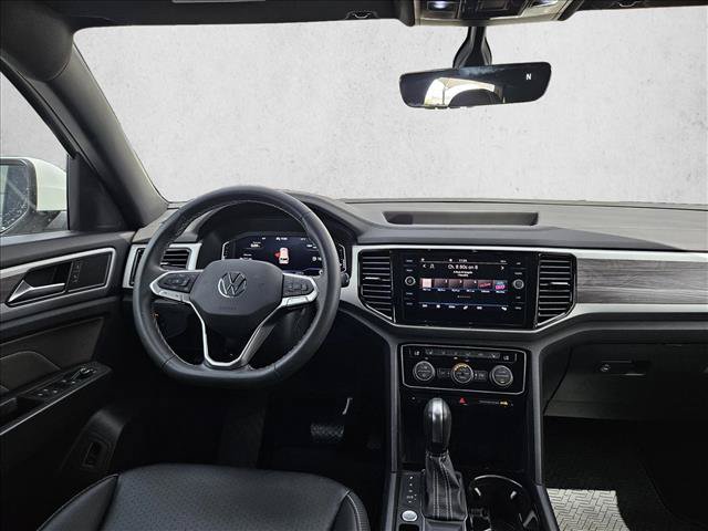 Used 2023 Volkswagen Atlas Cross Sport SE FWD image 15