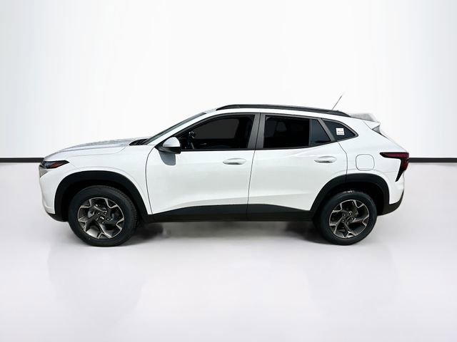 New 2026 Chevrolet Trax LT w/ LPO, Blackout Package image 9