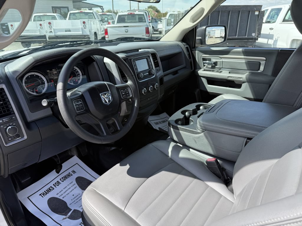 Used 2018 RAM 1500 Express RWD image 11