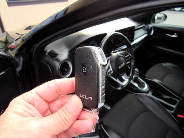 Used 2022 Kia Forte GT-Line w/ GT-Line Premium Package image 34