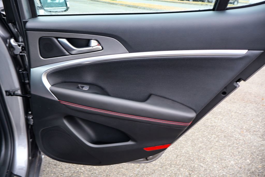 Used 2025 Genesis G70 2.5T w/ Sport Prestige Package image 40