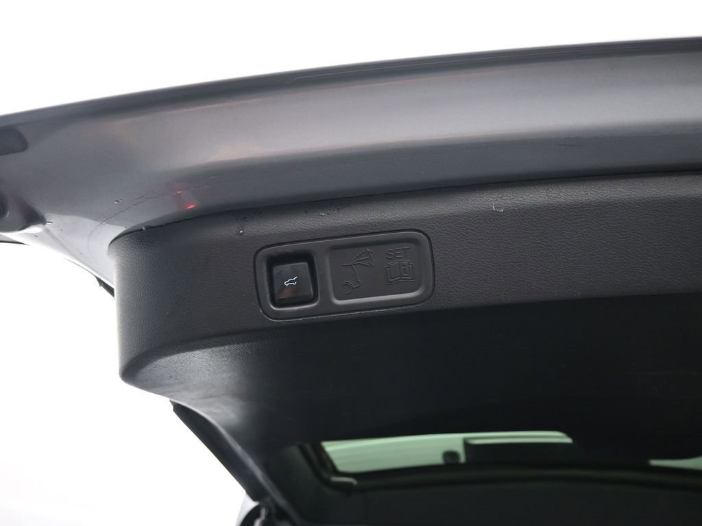 Certified 2023 Ford Expedition Max XLT image 27