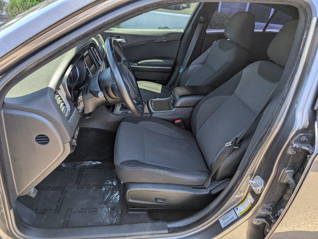 Used 2015 Dodge Charger SE w/ Popular Equipment Group RWD image 11