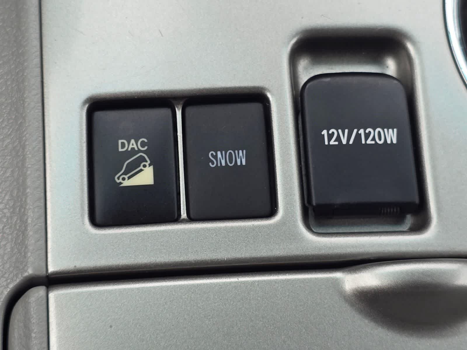 Used 2011 Toyota Highlander SE w/ Tow Pkg AWD/4WD image 27