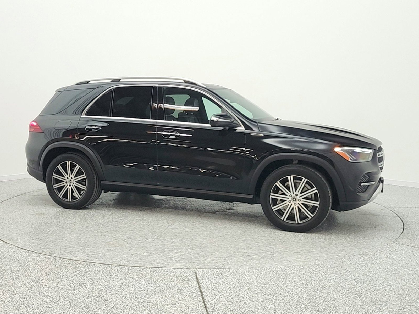 Certified 2026 Mercedes-Benz GLE 350 4MATIC image 4
