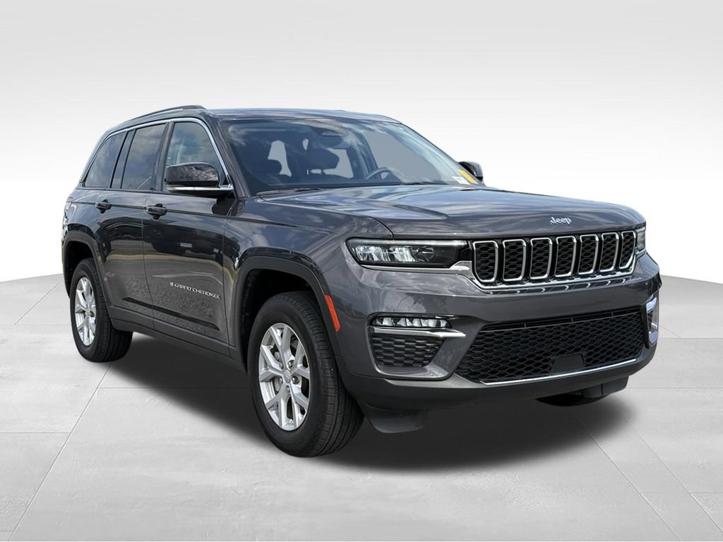 Used 2023 Jeep Grand Cherokee Limited RWD image 29
