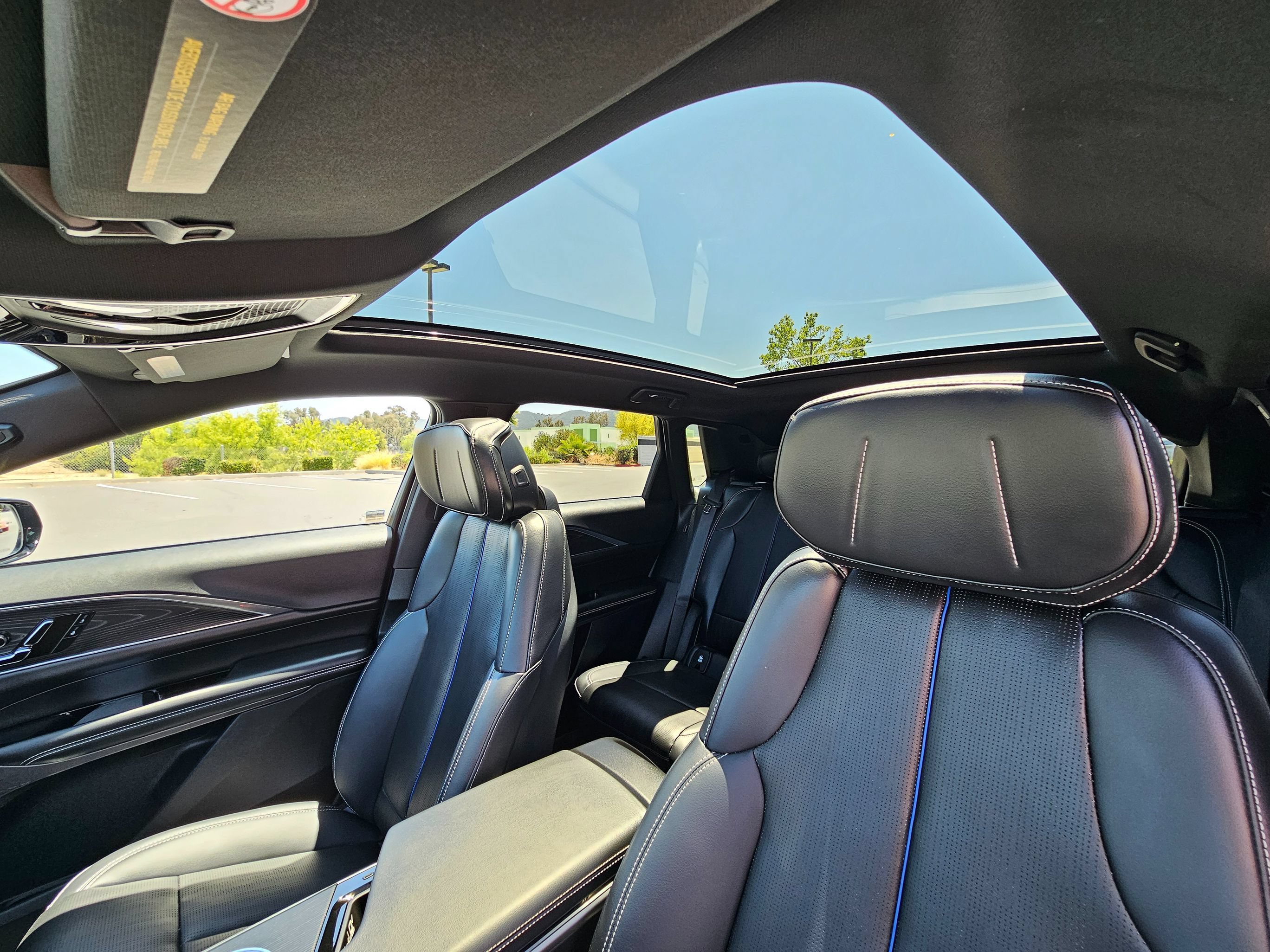 Used 2024 Cadillac Lyriq Luxury RWD image 37