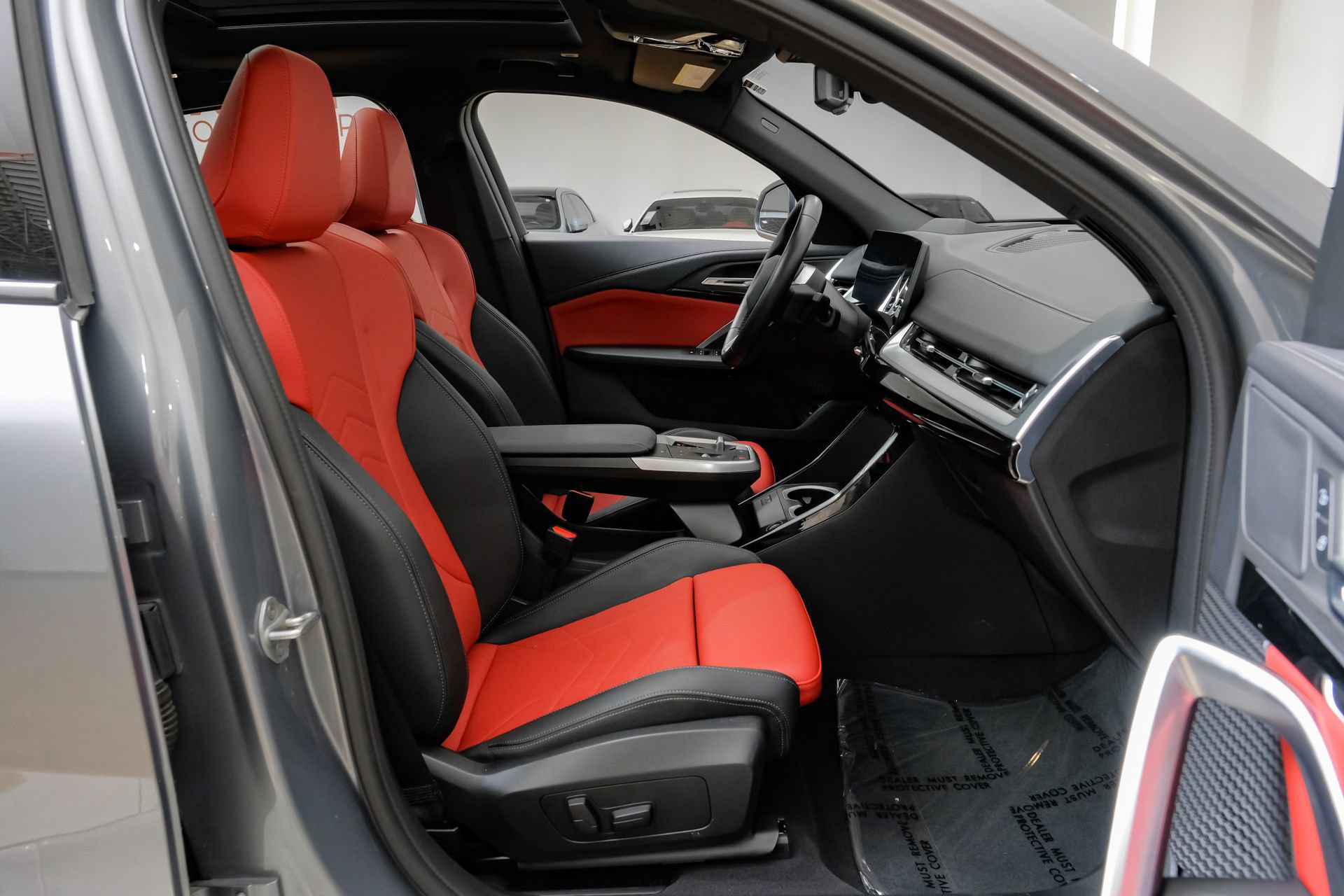 Used 2025 BMW X2 xDrive28i AWD/4WD image 36