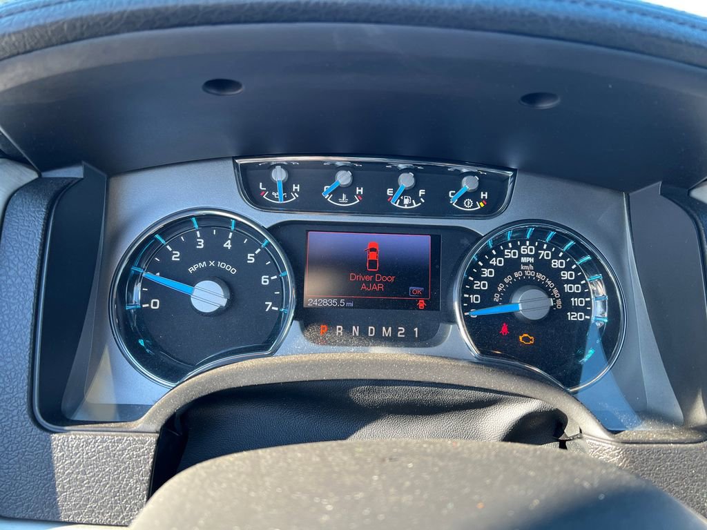 Used 2013 Ford F150 Platinum image 16