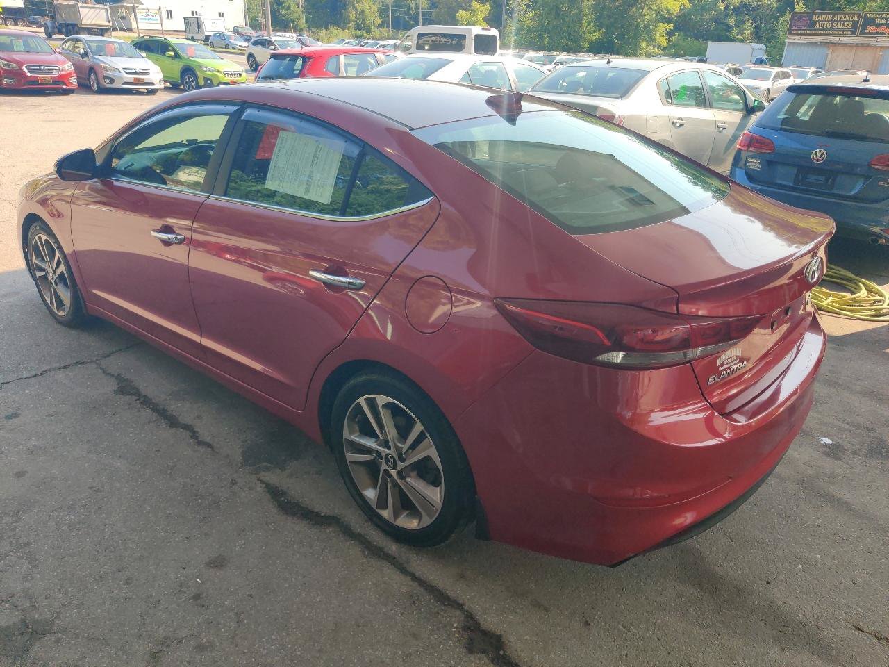 Used 2017 Hyundai Elantra Limited w/ Limited Ultimate Package 09 FWD image 4
