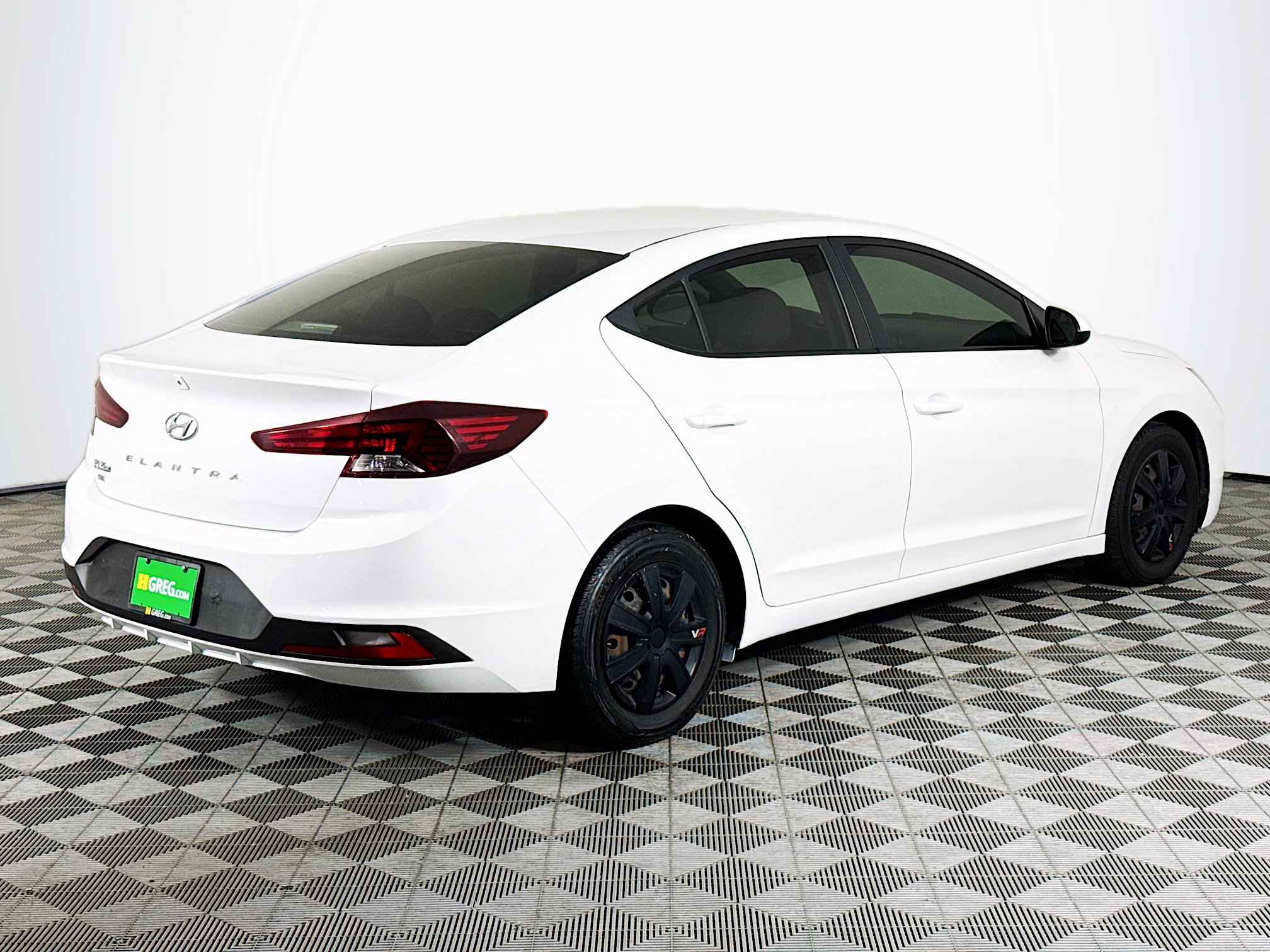 Used 2019 Hyundai Elantra SE FWD image 8