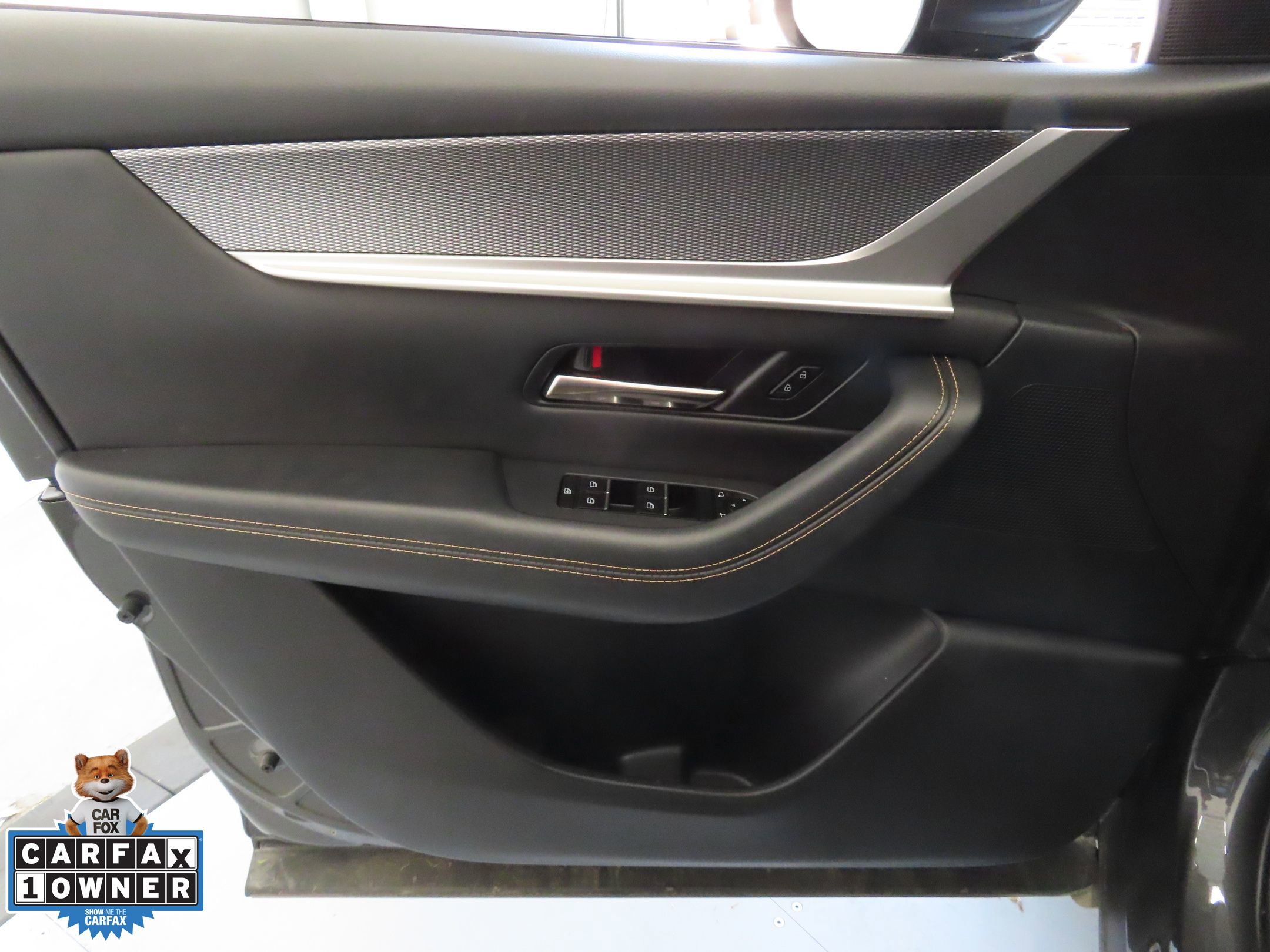 Used 2024 MAZDA CX-90 3.3 Turbo w/ Preferred Package image 11