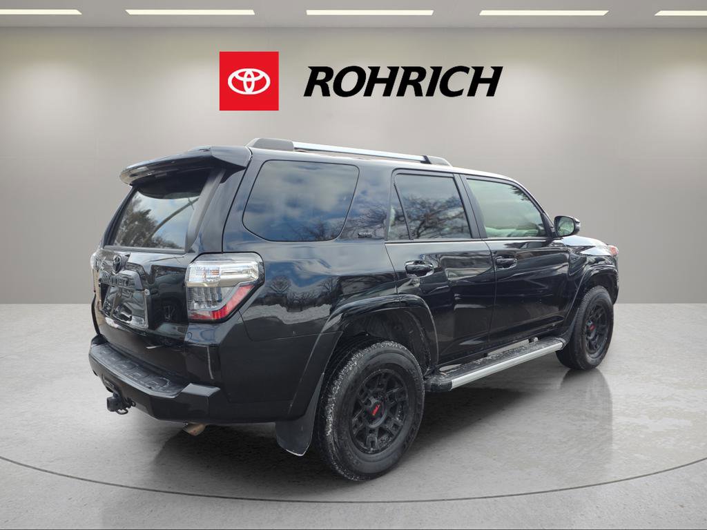 Used 2022 Toyota 4Runner SR5 Premium image 6