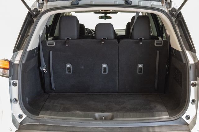 Used 2023 Nissan Pathfinder SV AWD/4WD image 37