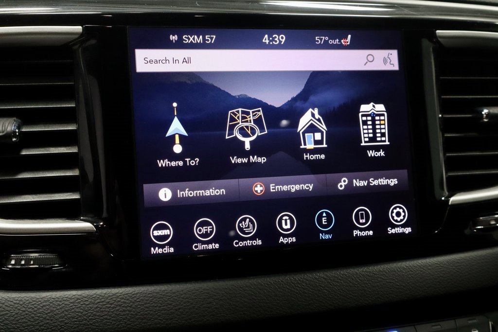 Used 2020 Chrysler Pacifica Touring-L w/ Advanced Safetytec Group image 4