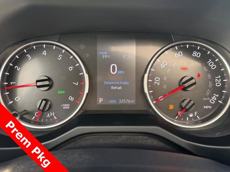 Used 2022 Toyota RAV4 XLE Premium w/ Carpet Mat Package (TMS) image 22