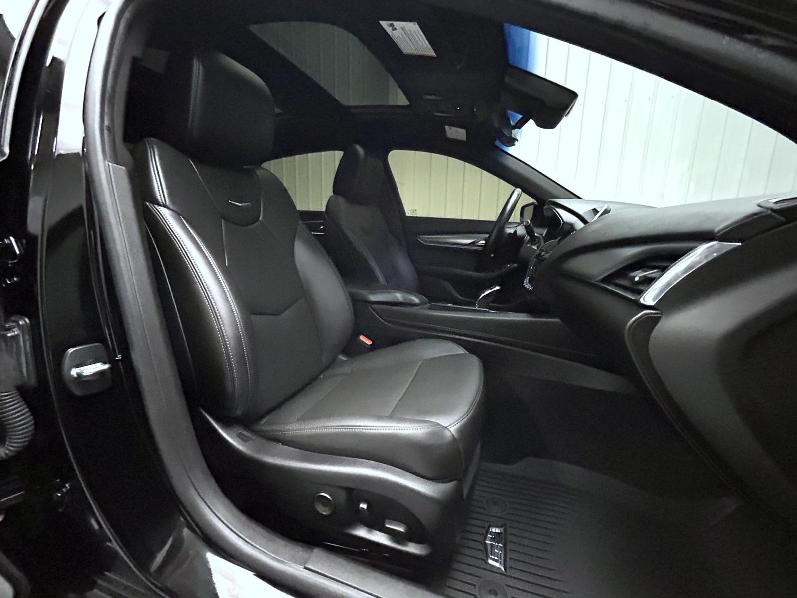 Used 2023 Cadillac CT5 Premium Luxury w/ LPO, ONYX Package AWD/4WD image 15