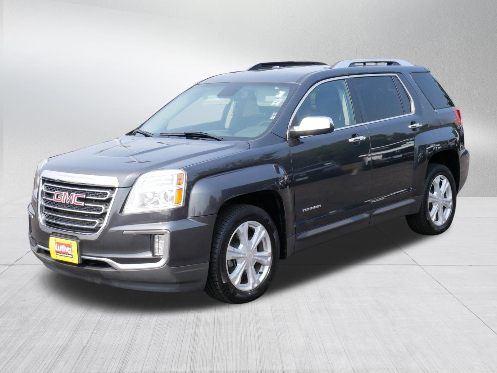 Used 2017 GMC Terrain SLT w/ Open Road Package AWD/4WD image 3