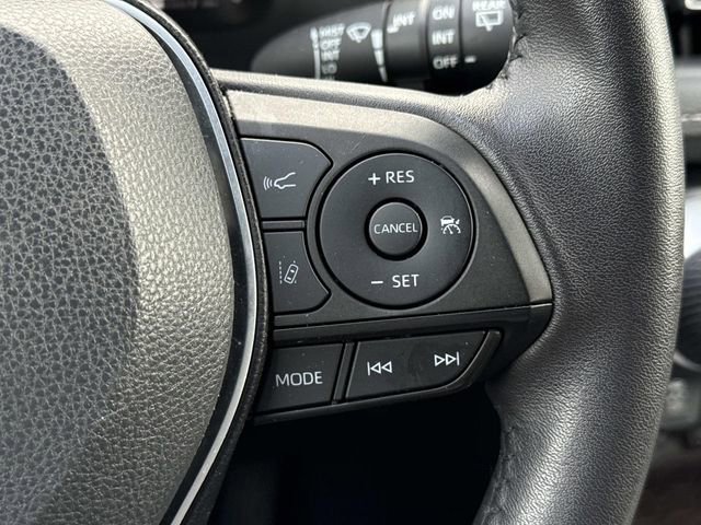 Used 2023 Toyota RAV4 Limited image 21