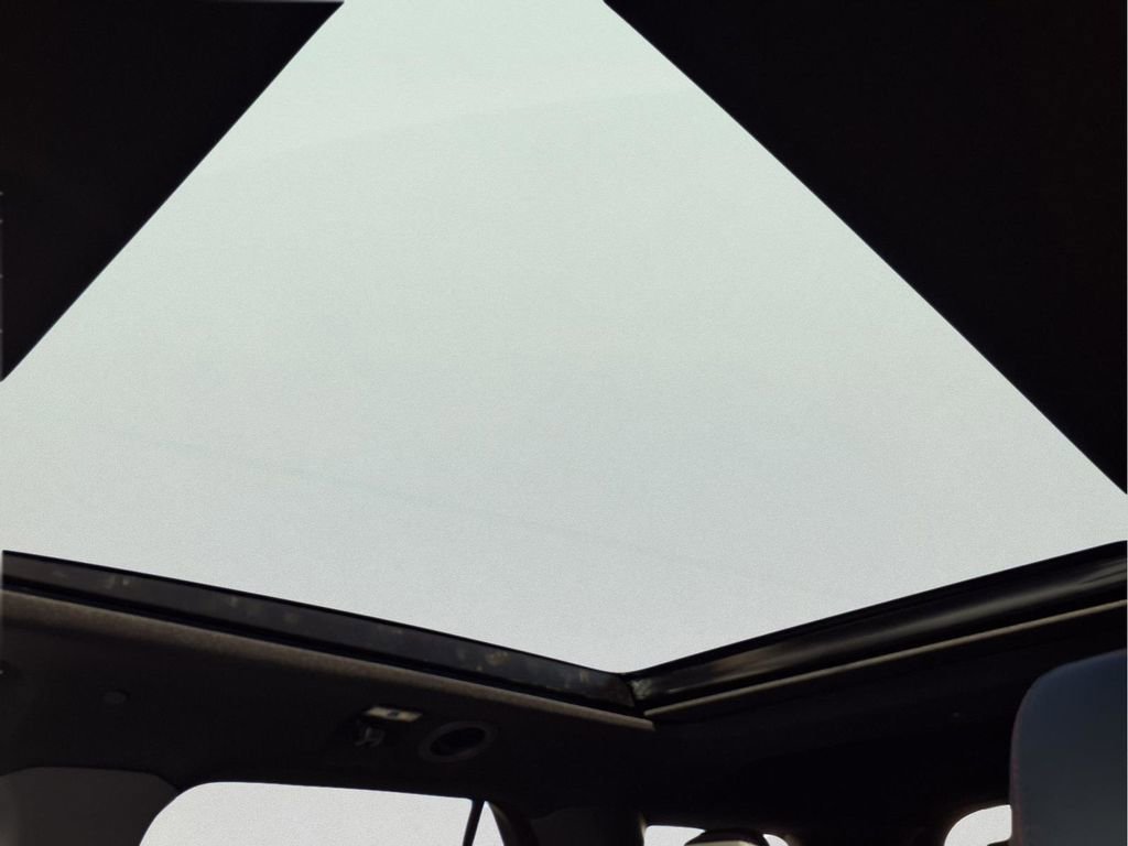 New 2026 Ford Explorer ST-Line AWD/4WD image 21