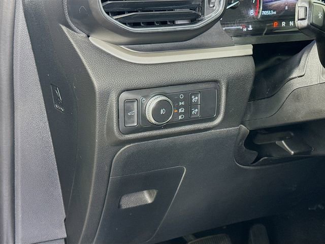 Used 2020 Ford Explorer XLT w/ Equipment Group 202A image 10