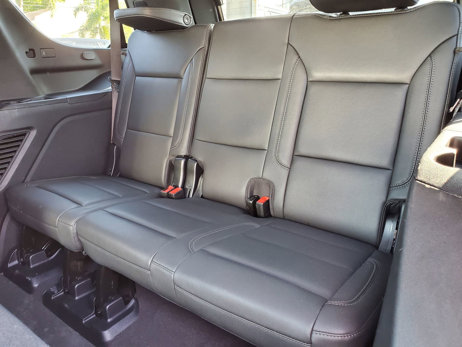 Used 2025 Chevrolet Tahoe Z71 image 12