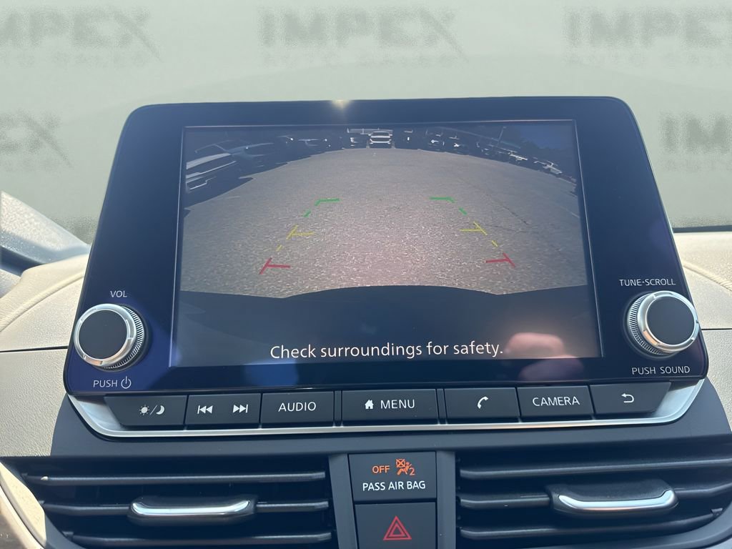 Used 2025 Nissan Altima 2.5 SV FWD image 18