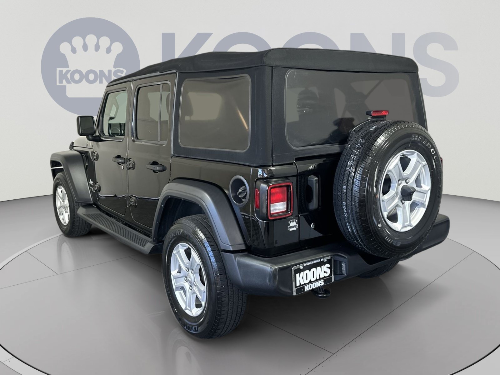 Used 2018 Jeep Wrangler Unlimited Sport S AWD/4WD image 4