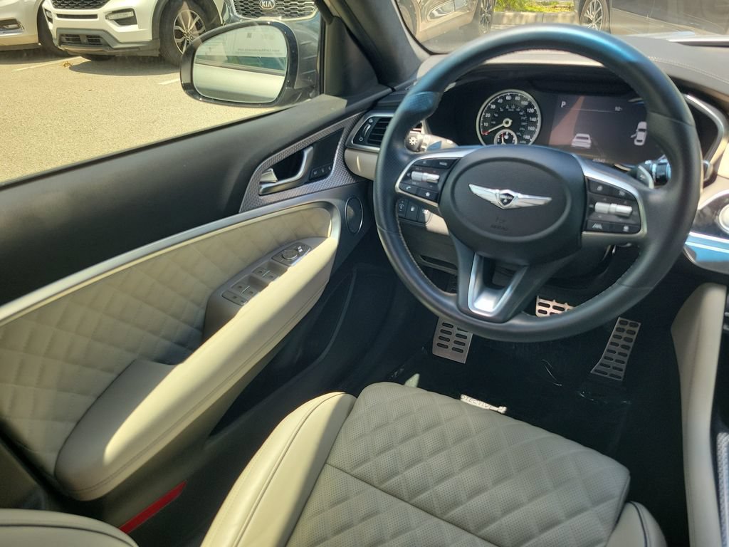 Used 2023 Genesis G70 3.3T w/ Sport Prestige Package RWD image 16