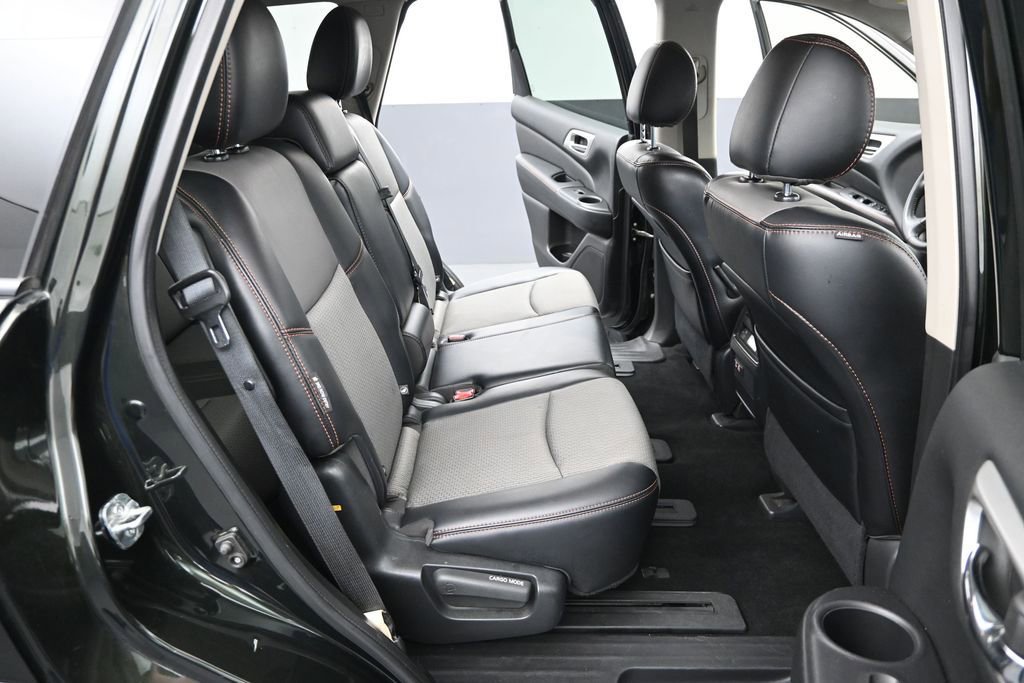 Used 2019 Nissan Pathfinder SV w/ Rock Creek Edition FWD image 29