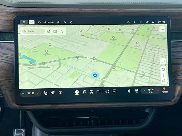 Used 2022 Rivian R1T Adventure image 20