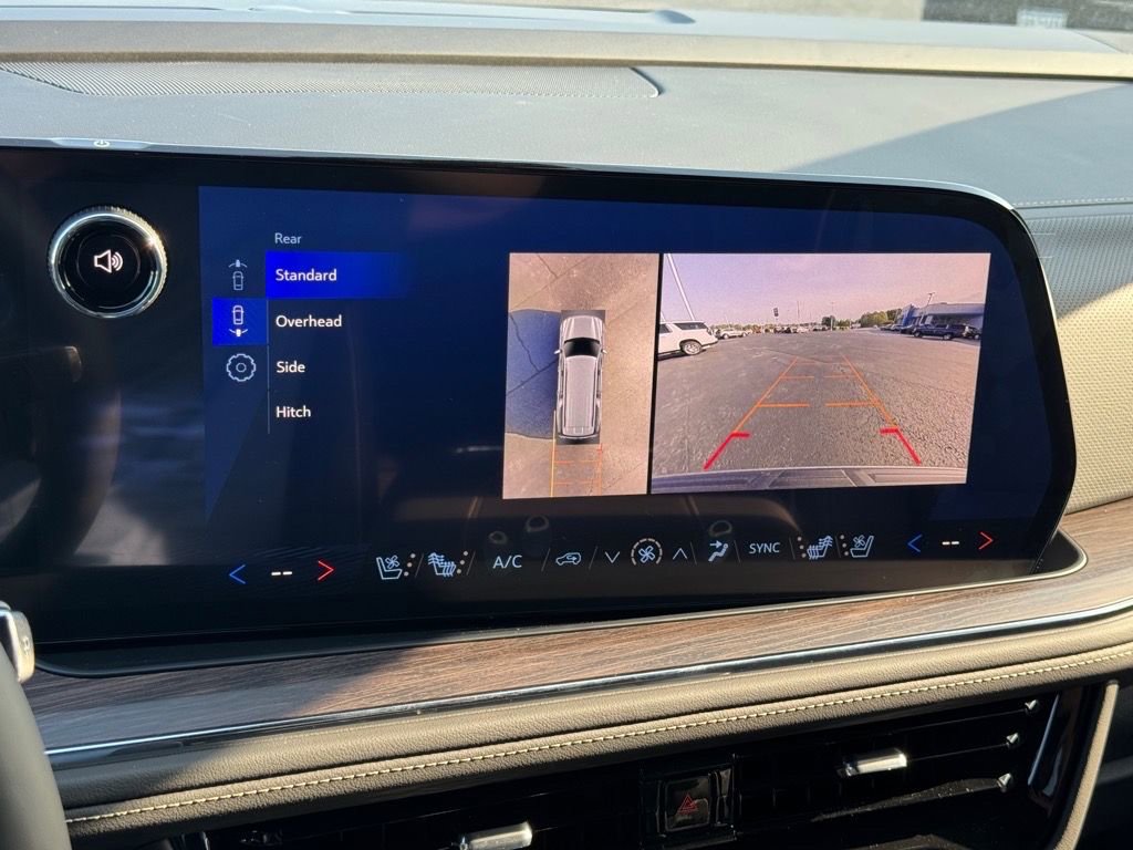 New 2025 Chevrolet Suburban Premier image 16