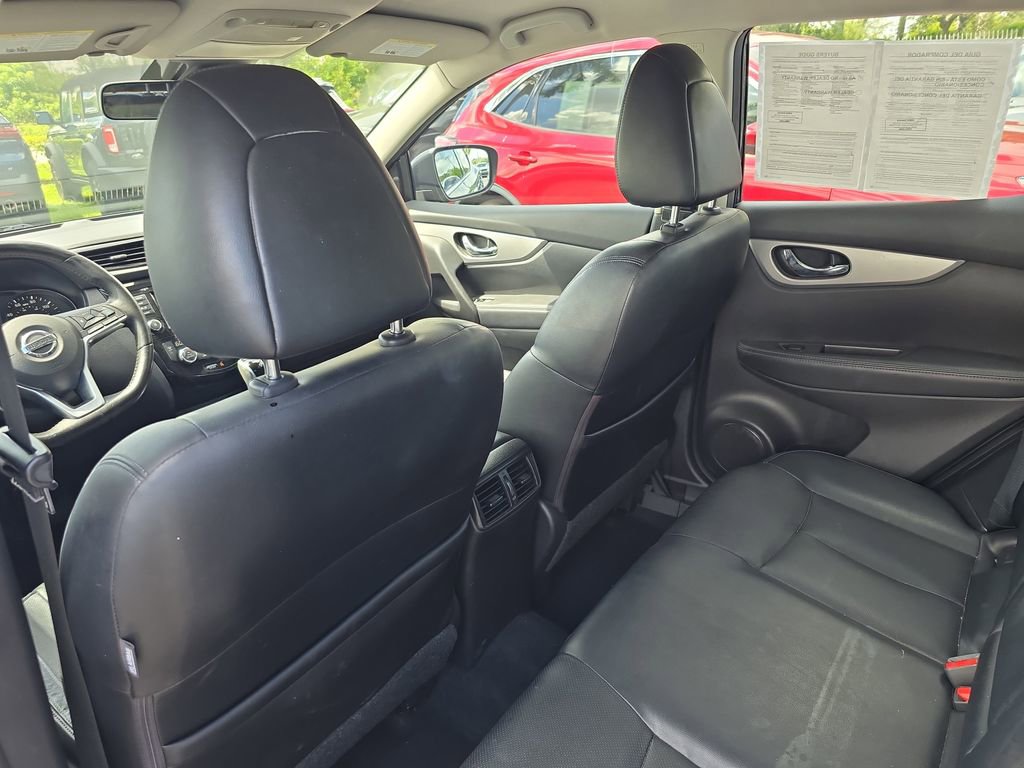 Used 2020 Nissan Rogue Sport SL FWD image 13