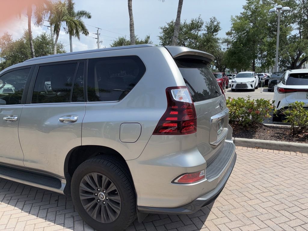 Used 2020 Lexus GX 460 Premium AWD/4WD image 7