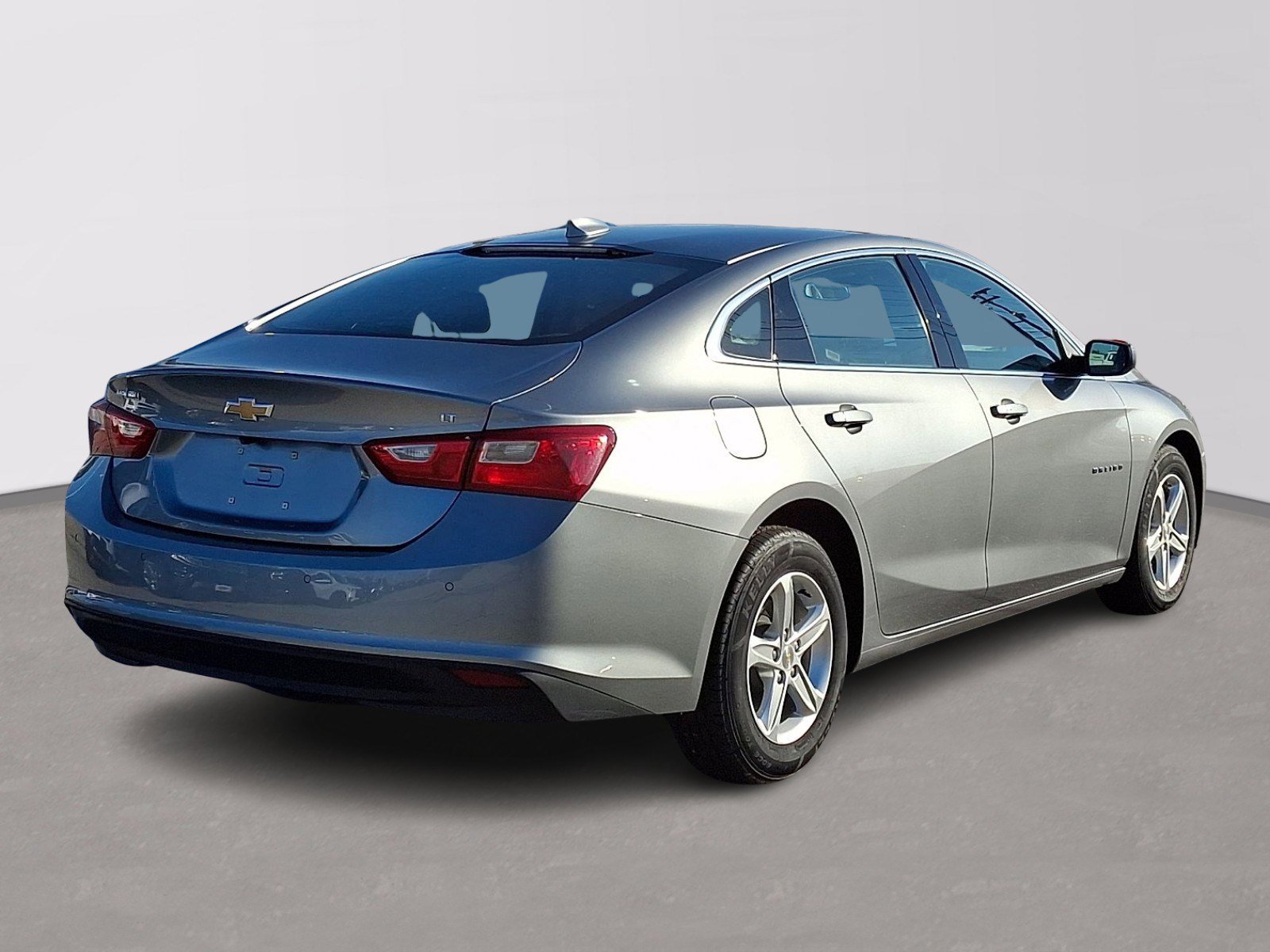 Used 2024 Chevrolet Malibu LT FWD image 6