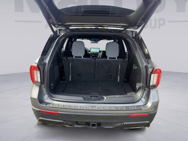 Certified 2025 Ford Explorer ST-Line image 19