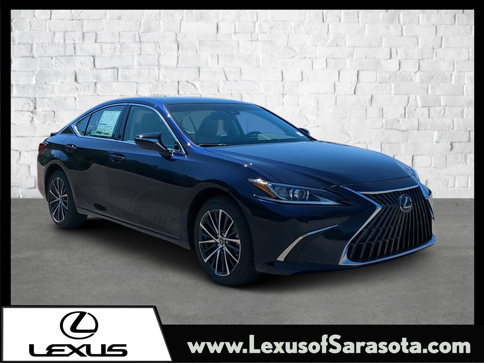 New 2025 Lexus ES 300h w/ Premium Package