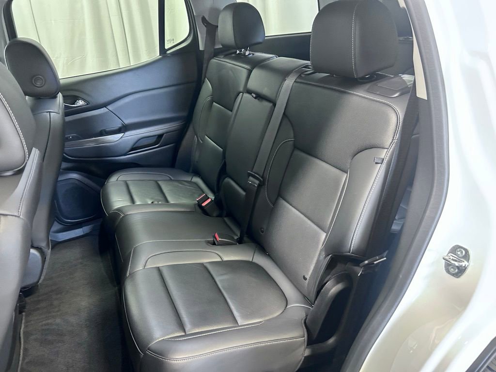 Used 2023 GMC Acadia SLT image 20
