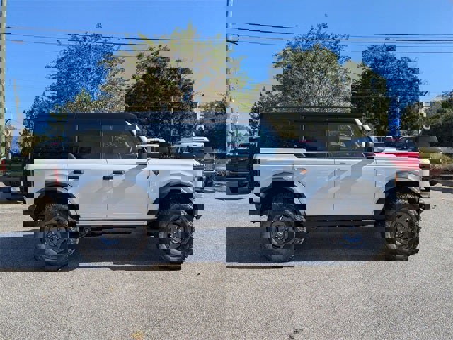 New 2025 Ford Bronco Badlands image 36