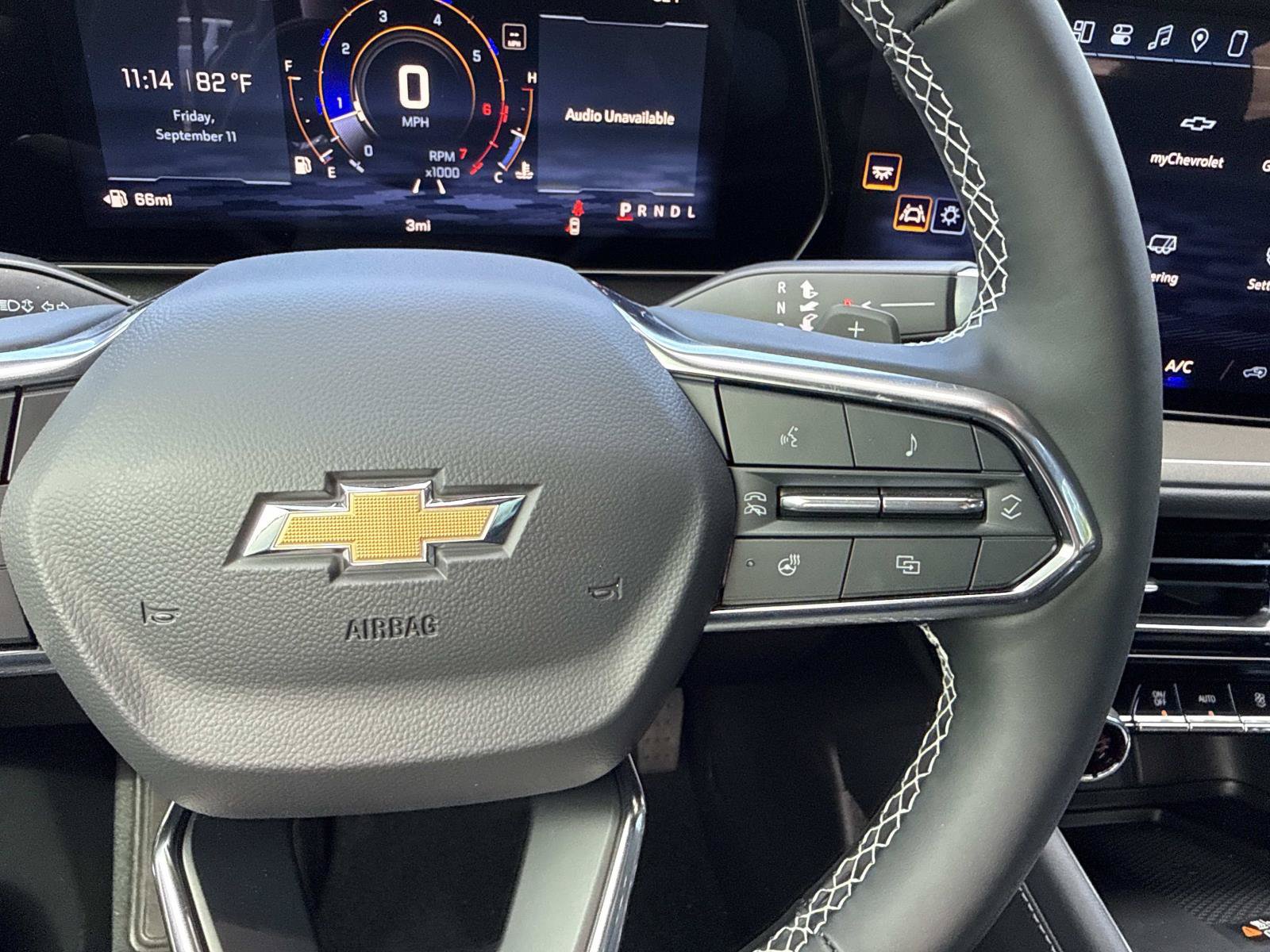 New 2027 Chevrolet Traverse LT w/ Sun and Wheel Package FWD image 17
