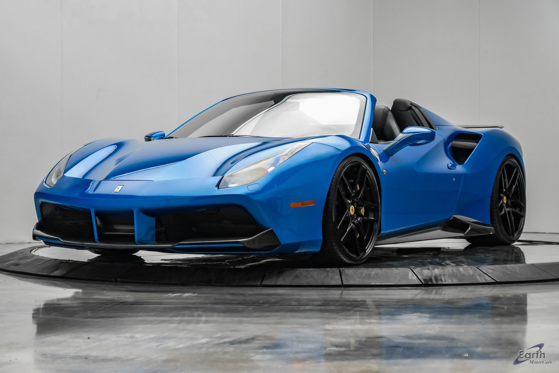 Used 2017 Ferrari 488 Spider RWD image 6