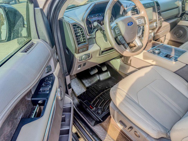 Used 2020 Ford Expedition Limited image 13
