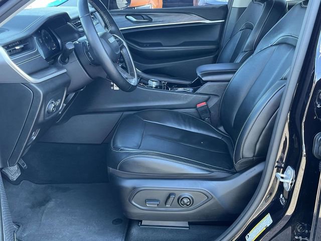 Used 2022 Jeep Grand Cherokee L Limited image 13