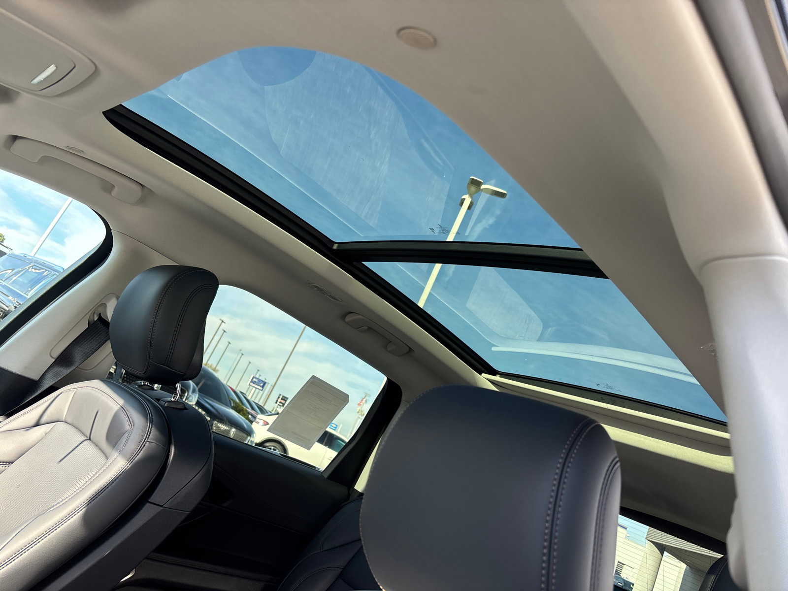 New 2026 Lincoln Nautilus Premier w/ Equipment Group 102A image 27