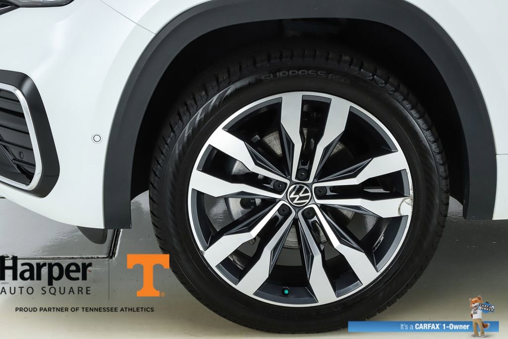 Used 2023 Volkswagen Atlas SEL Premium AWD/4WD image 5